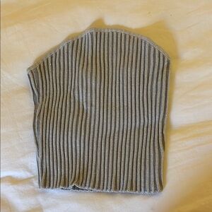 Tilly’s grey cropped top